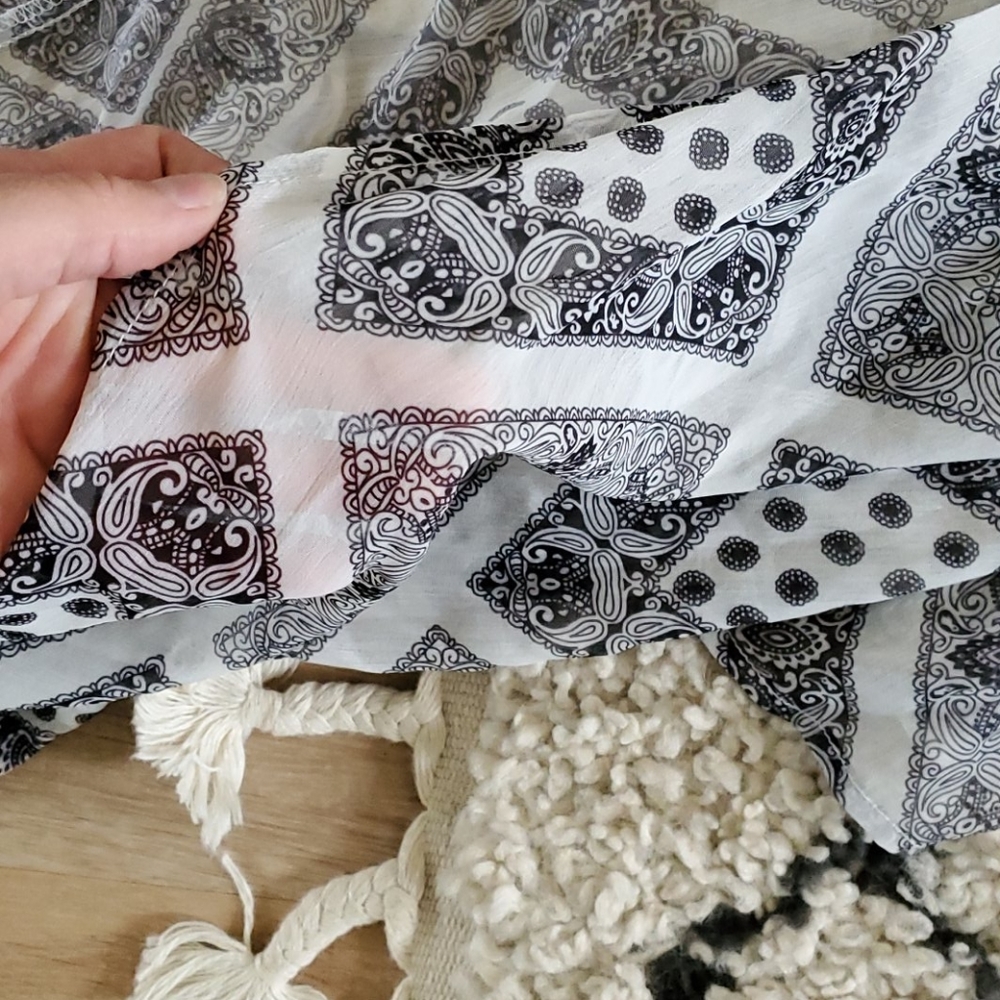 Sister's clothes - Picture 3 of 4